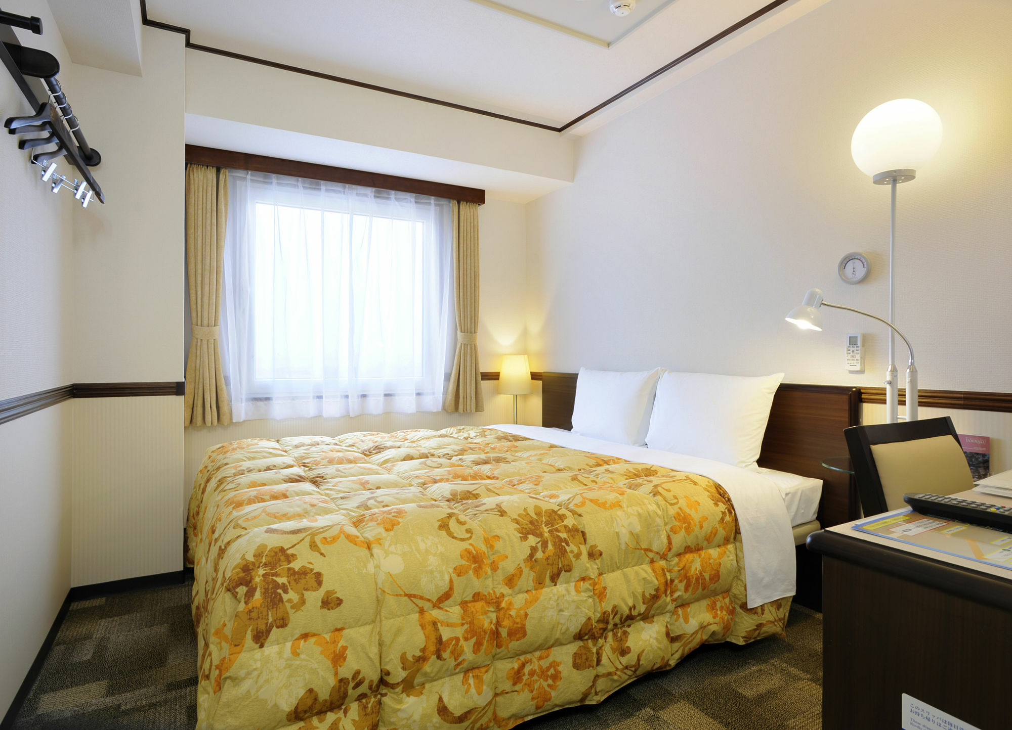 Hotel Toyoko Akabane-eki Higashi-guchi Ichiban-gai Tōkyō